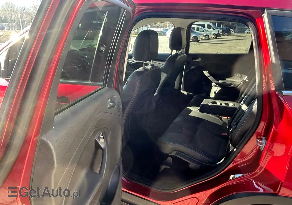 FORD Kuga 1.5 EcoBoost 2x4 Titanium