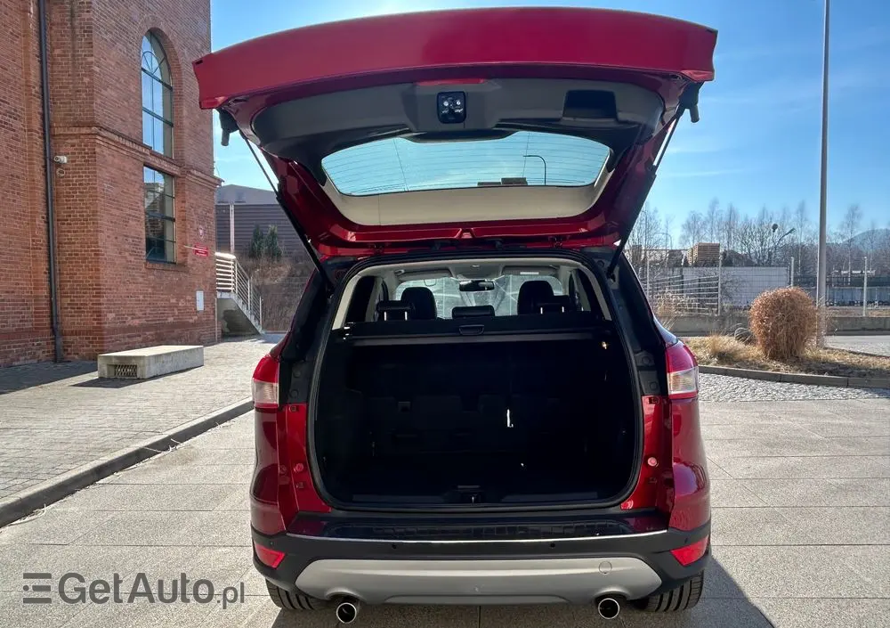 FORD Kuga 1.5 EcoBoost 2x4 Titanium