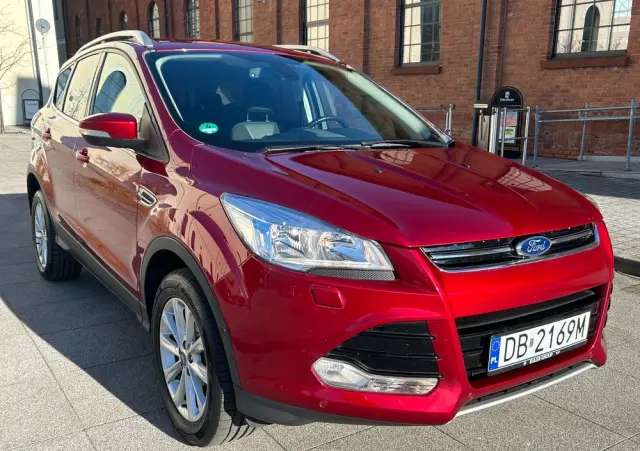 FORD Kuga 1.5 EcoBoost 2x4 Titanium