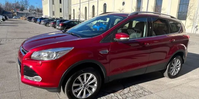 FORD Kuga 1.5 EcoBoost 2x4 Titanium
