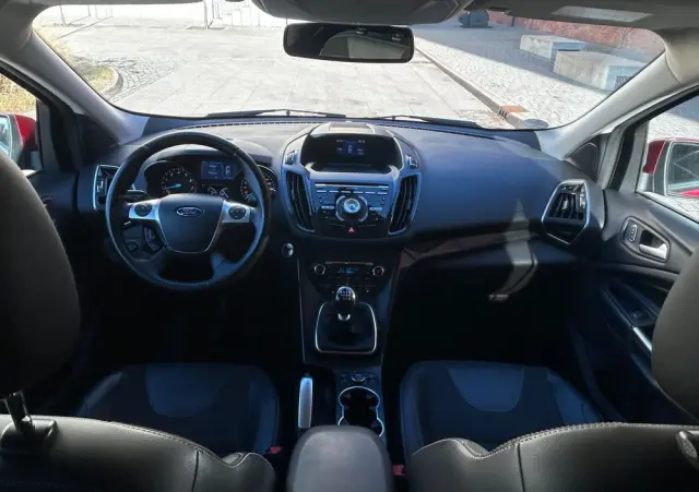 FORD Kuga 1.5 EcoBoost 2x4 Titanium