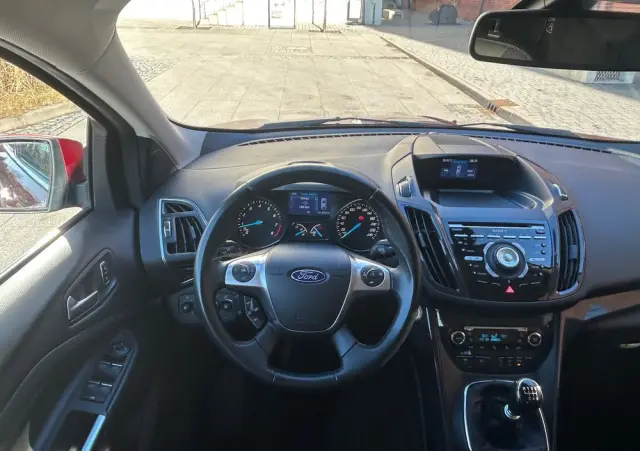 FORD Kuga 1.5 EcoBoost 2x4 Titanium