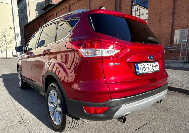 FORD Kuga 1.5 EcoBoost 2x4 Titanium