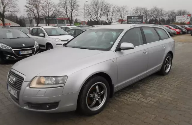 AUDI A6 