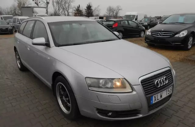 AUDI A6 