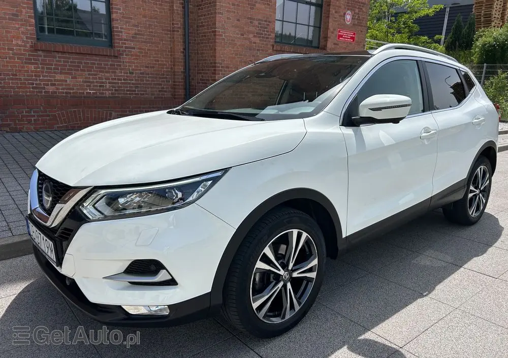 NISSAN Qashqai 1.3 DIG-T Tekna DCT