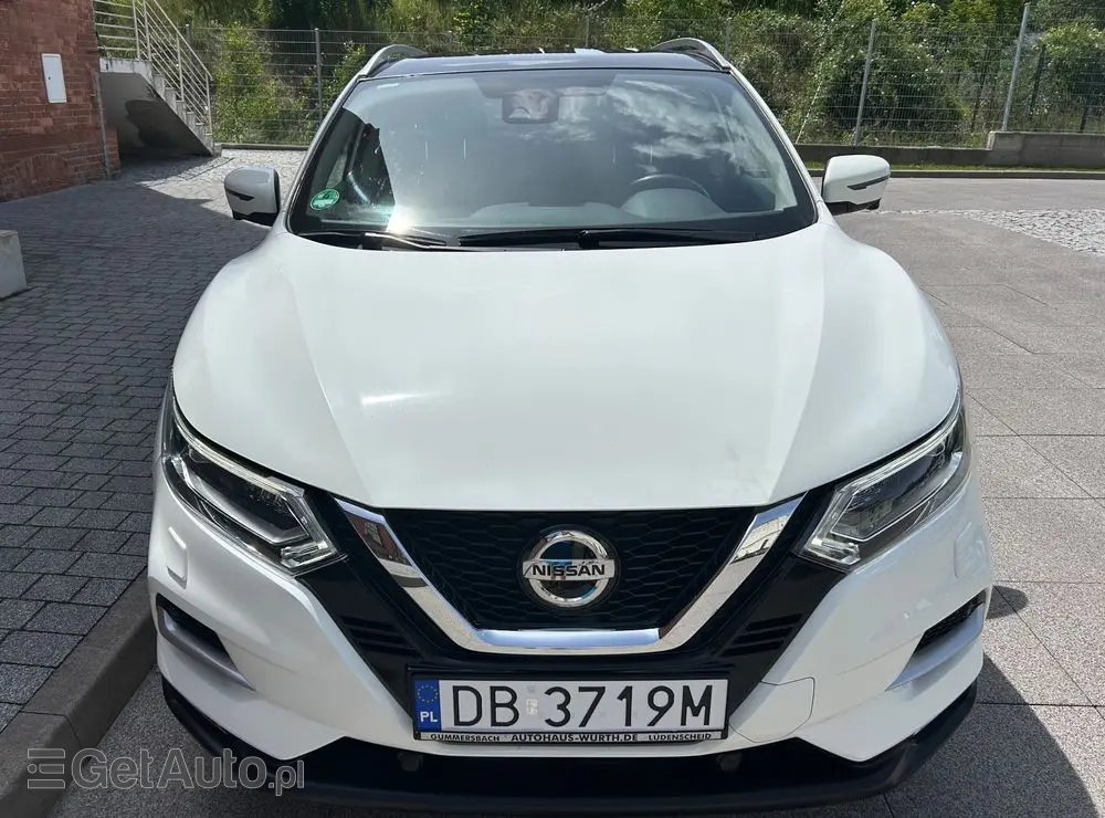 NISSAN Qashqai 1.3 DIG-T Tekna DCT
