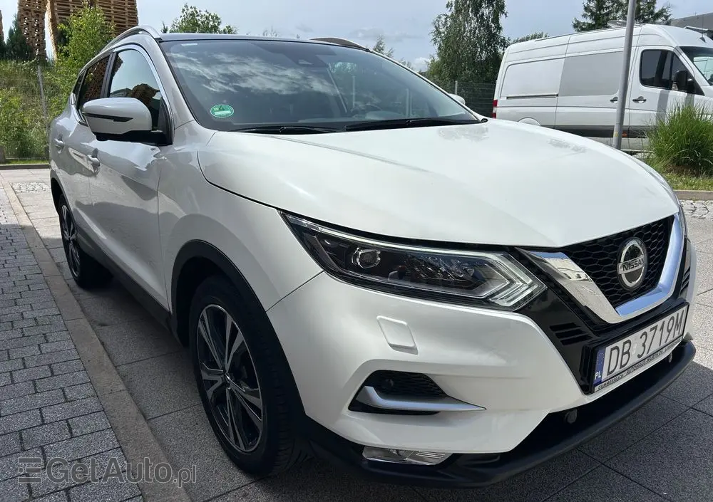NISSAN Qashqai 1.3 DIG-T Tekna DCT