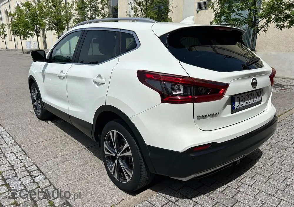 NISSAN Qashqai 1.3 DIG-T Tekna DCT