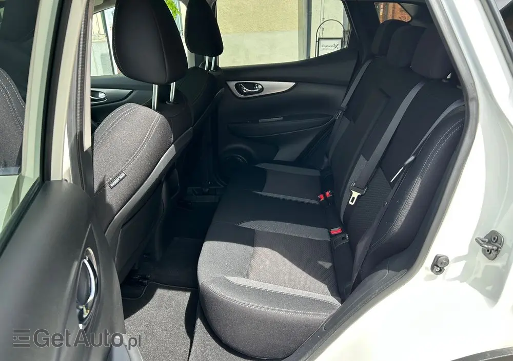 NISSAN Qashqai 1.3 DIG-T Tekna DCT