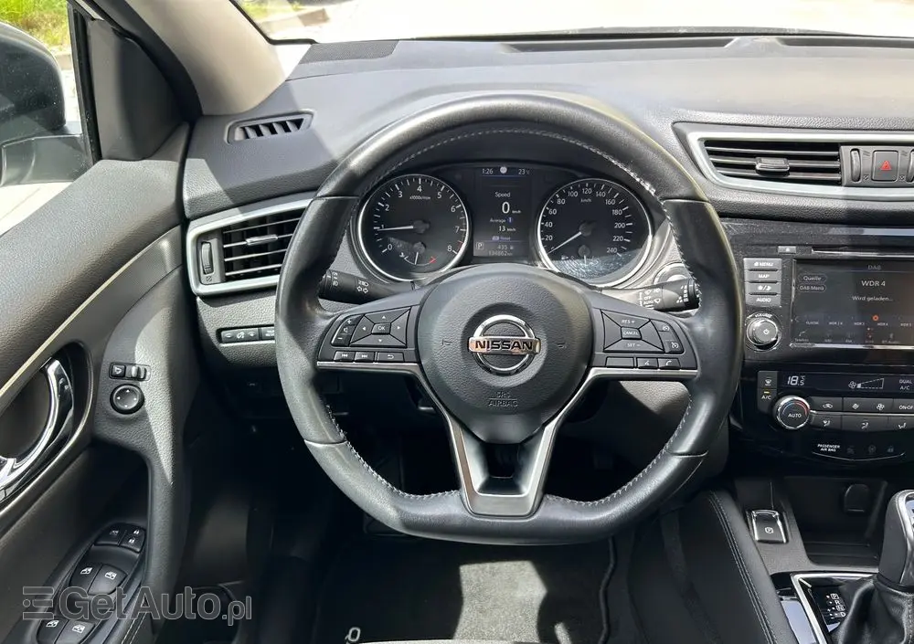 NISSAN Qashqai 1.3 DIG-T Tekna DCT