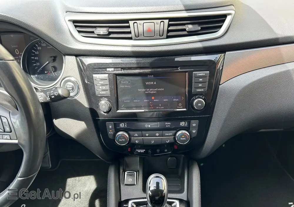 NISSAN Qashqai 1.3 DIG-T Tekna DCT