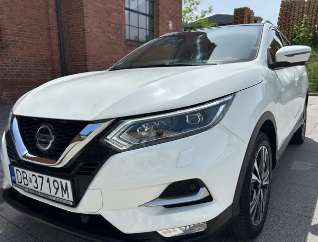 NISSAN Qashqai 1.3 DIG-T Tekna DCT