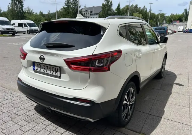 NISSAN Qashqai 1.3 DIG-T Tekna DCT
