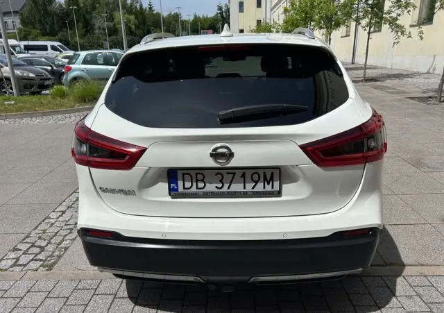 NISSAN Qashqai 1.3 DIG-T Tekna DCT