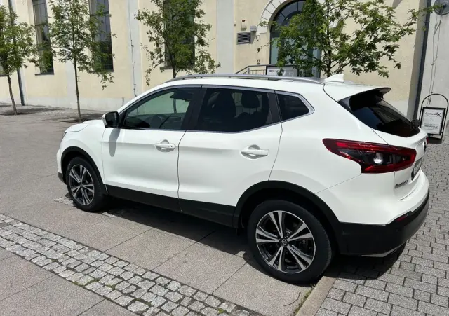NISSAN Qashqai 1.3 DIG-T Tekna DCT