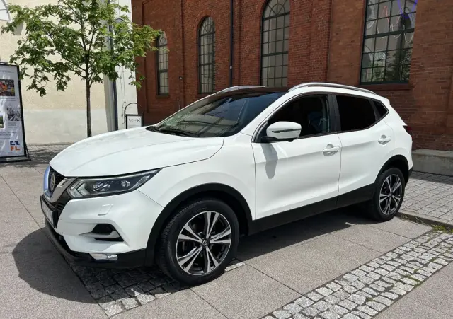 NISSAN Qashqai 1.3 DIG-T Tekna DCT