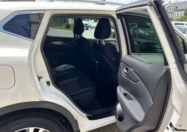 NISSAN Qashqai 1.3 DIG-T Tekna DCT