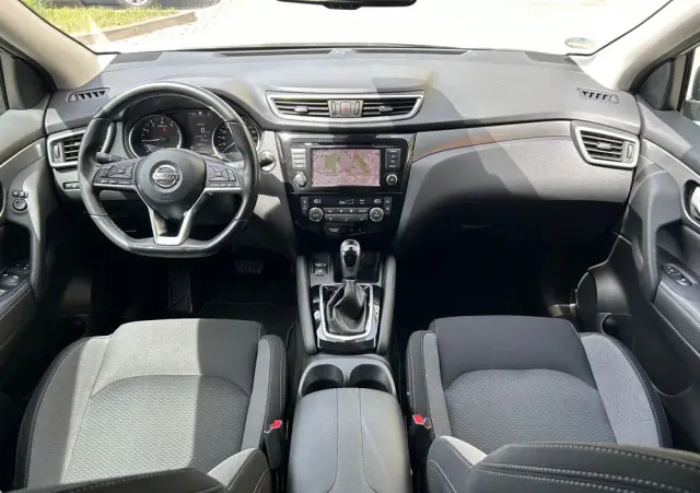 NISSAN Qashqai 1.3 DIG-T Tekna DCT