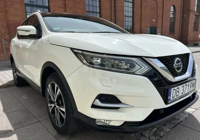 NISSAN Qashqai 1.3 DIG-T Tekna DCT