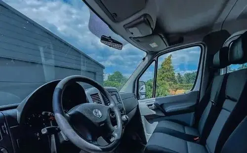 VOLKSWAGEN Crafter 
