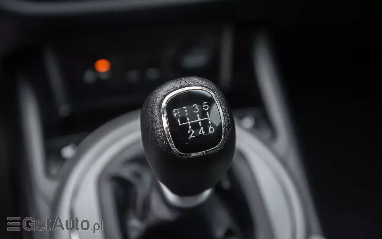 KIA Sportage 1.7 CRDI Business Line L 2WD