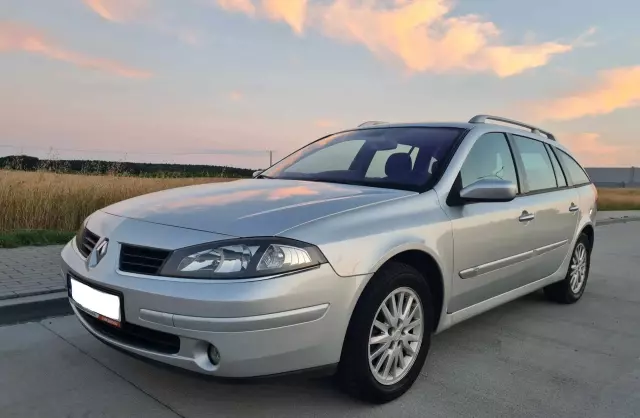 RENAULT Laguna 1.9 dCi (120 KM)