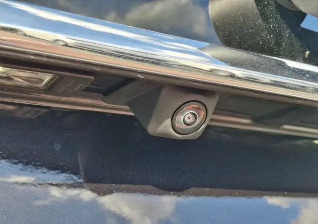 VOLKSWAGEN Caddy 2.0 TDI Style DSG