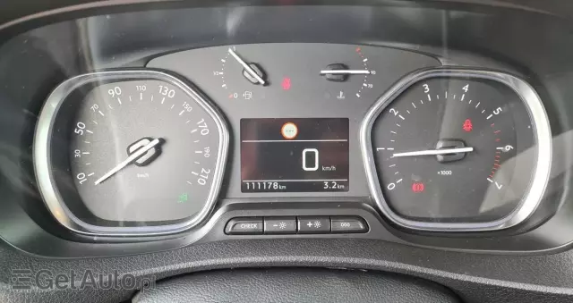 PEUGEOT Traveller L2 2.0 BlueHDi 150 Business VIP