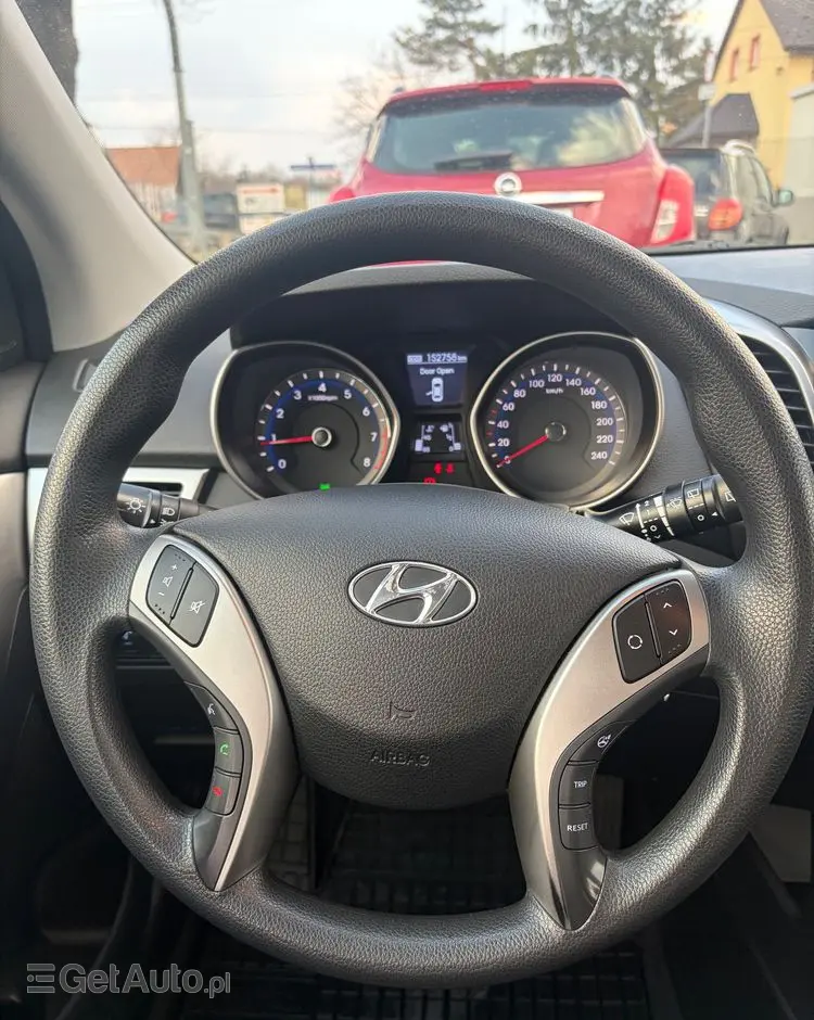 HYUNDAI I30 1.4 Fifa World Cup Edition