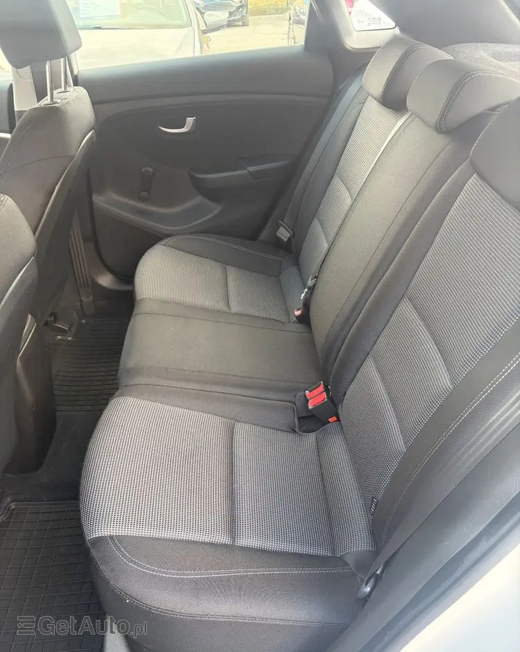 HYUNDAI I30 1.4 Fifa World Cup Edition