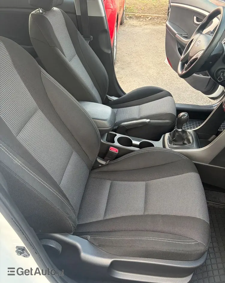 HYUNDAI I30 1.4 Fifa World Cup Edition