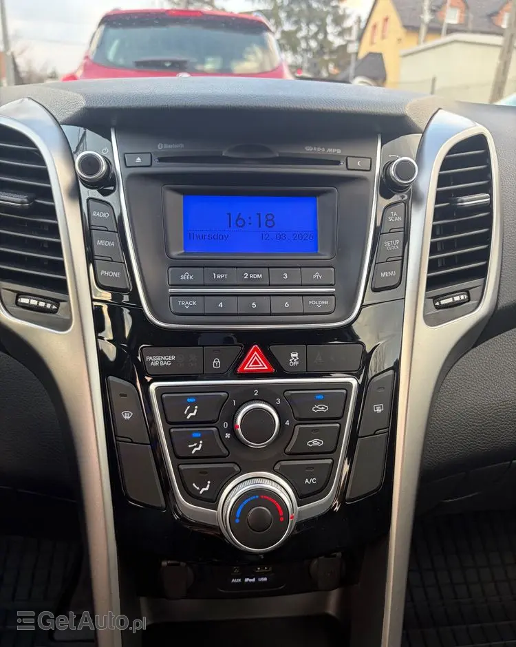 HYUNDAI I30 1.4 Fifa World Cup Edition
