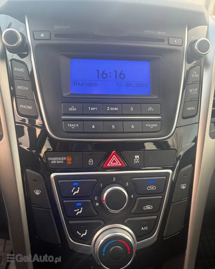 HYUNDAI I30 1.4 Fifa World Cup Edition