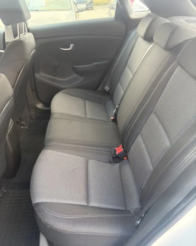 HYUNDAI I30 1.4 Fifa World Cup Edition