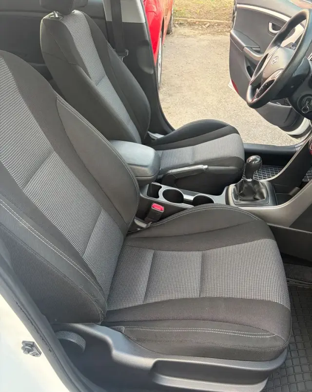 HYUNDAI I30 1.4 Fifa World Cup Edition
