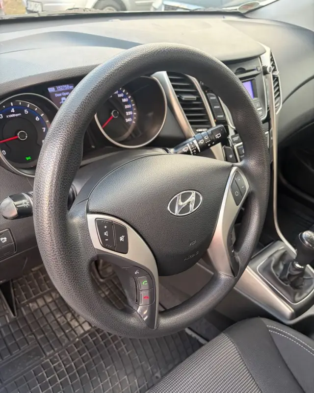 HYUNDAI I30 1.4 Fifa World Cup Edition