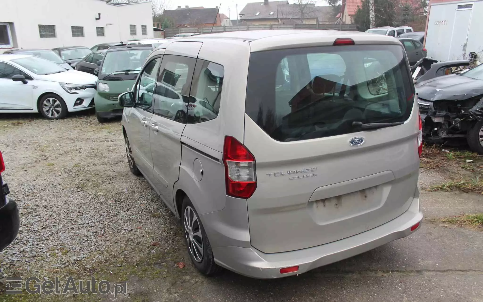 FORD Tourneo Courier 
