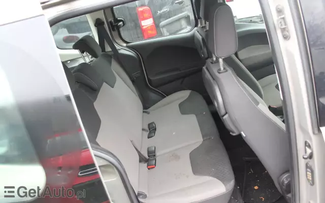 FORD Tourneo Courier 