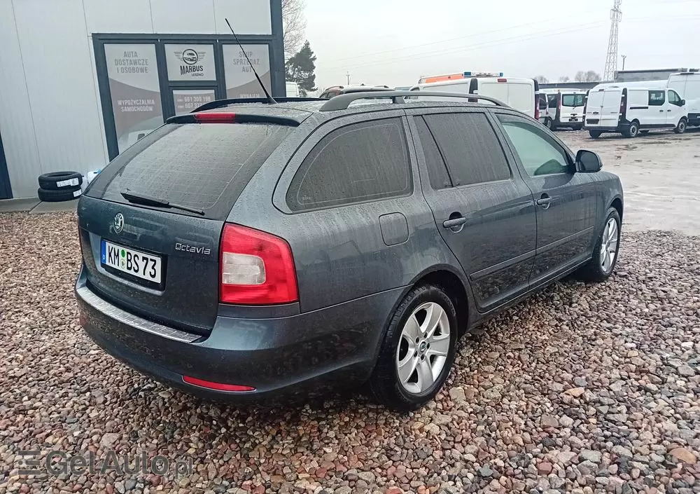 SKODA Octavia 