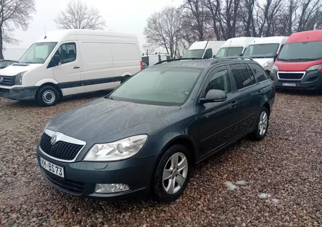 SKODA Octavia 