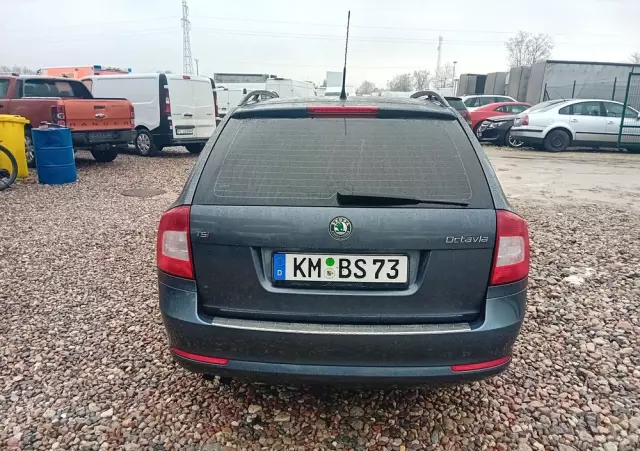 SKODA Octavia 
