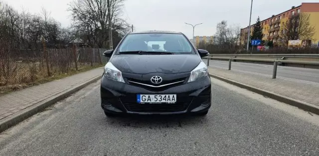 TOYOTA Yaris 