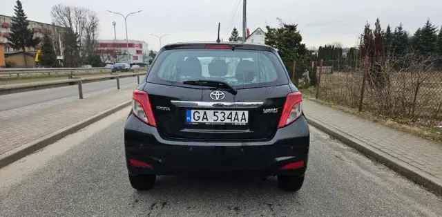 TOYOTA Yaris 