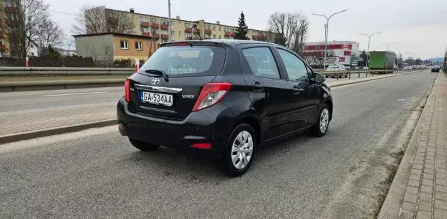 TOYOTA Yaris 