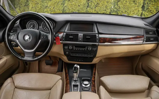 BMW X5 XDrive48i