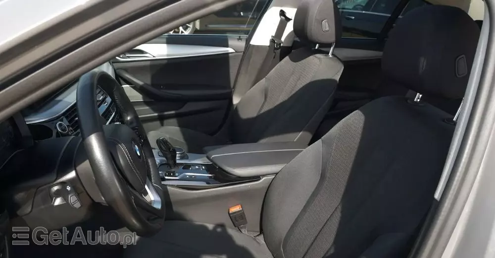 BMW Seria 5 530e iPerformance