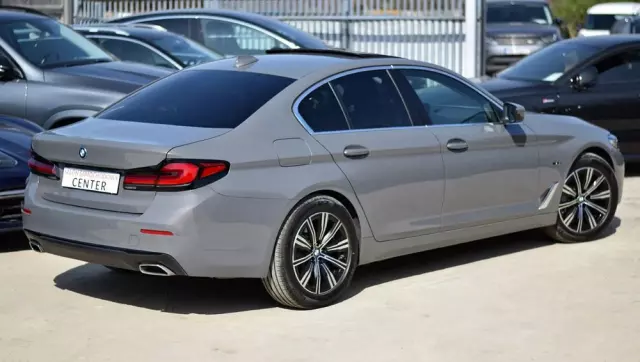 BMW Seria 5 530e iPerformance