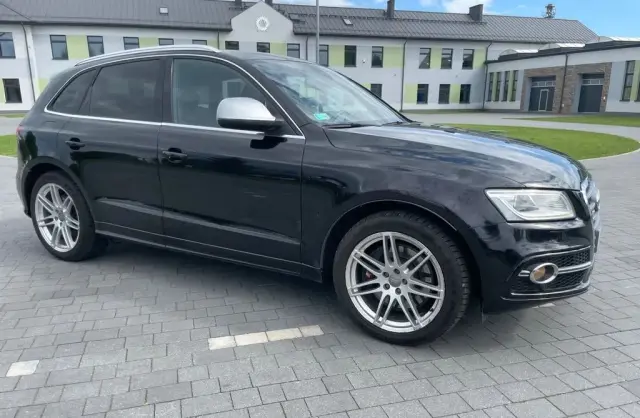 AUDI SQ5 