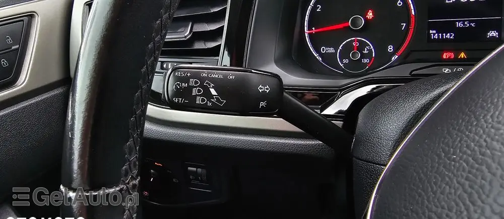 VOLKSWAGEN Polo 1.0 TSI